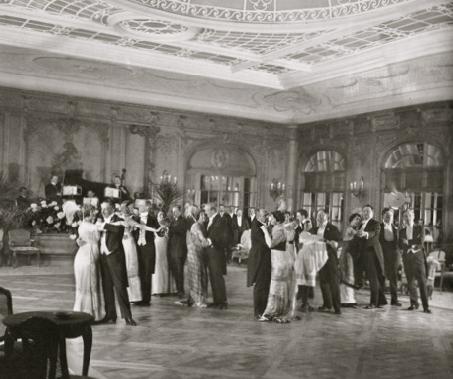 Image: image_of_titanic_ballroom-128361.jpg