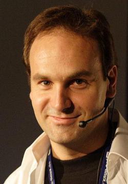 Image: 338px-mark_shuttleworth_by_martin_schmitt.jpg